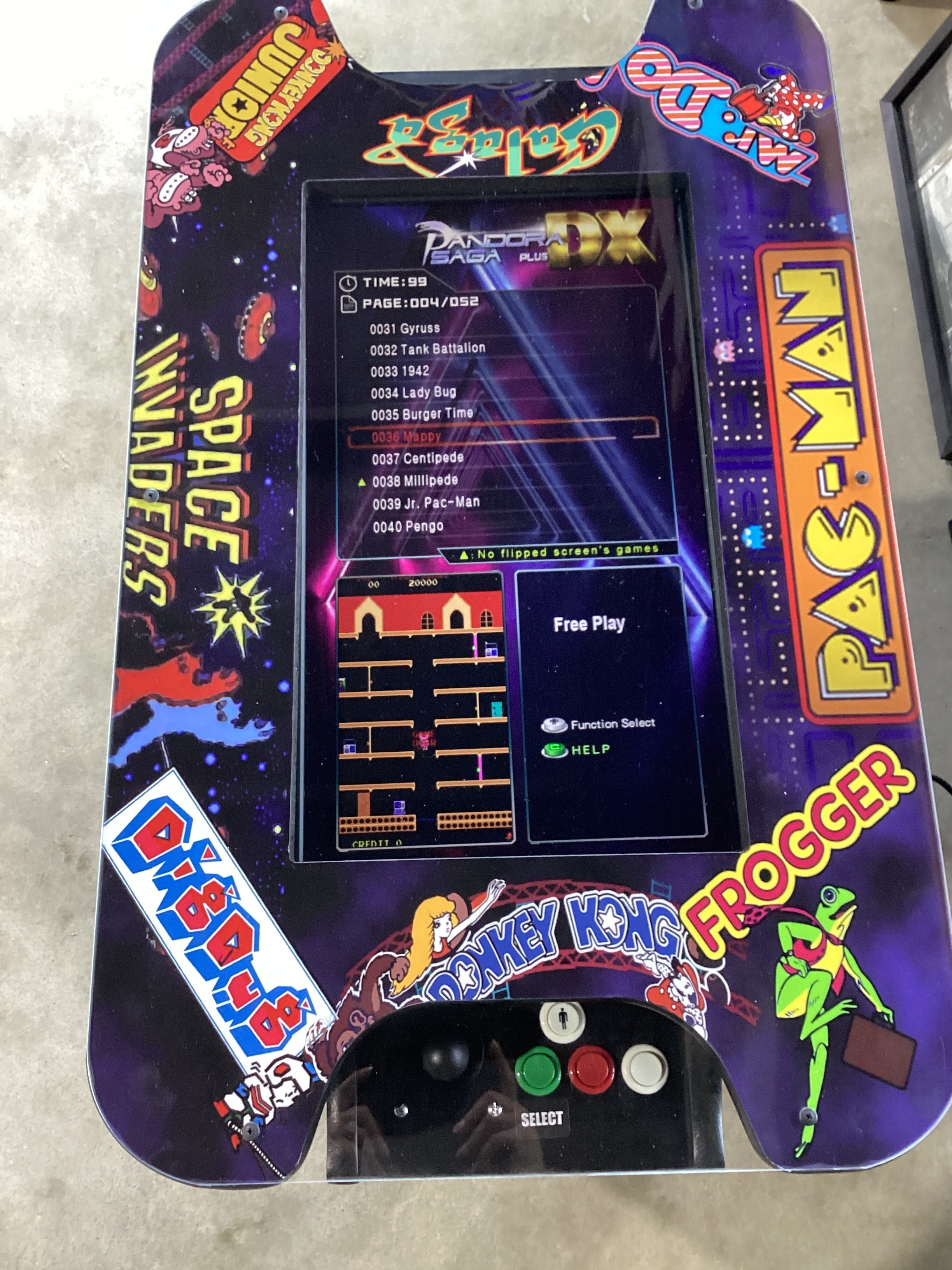 Cocktail arcade