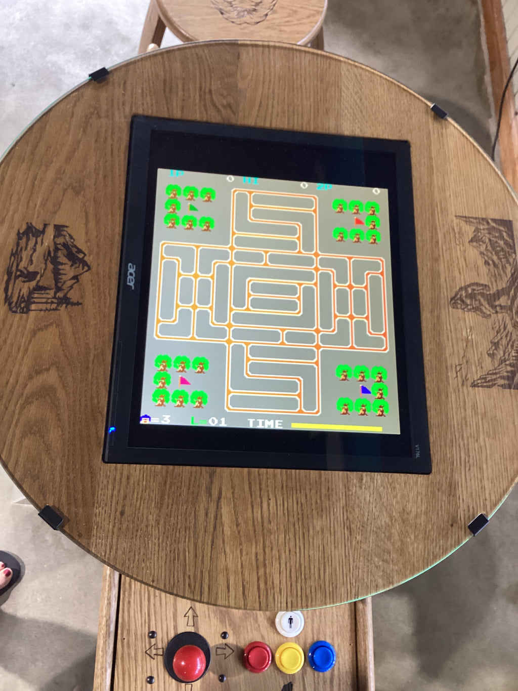 Barrel arcade game