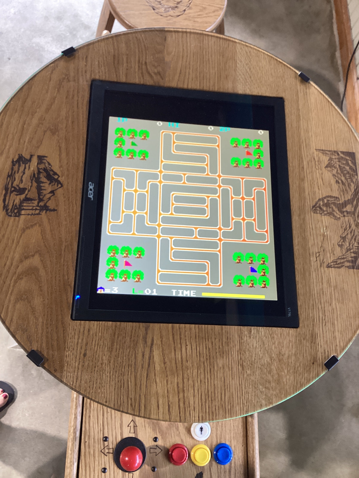Barrel arcade game